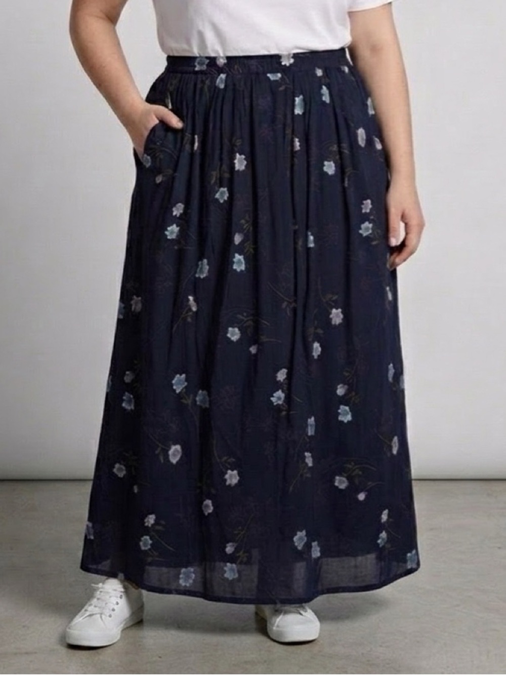 Vintage 90s Sag Harbor Flowy Floral Skirt